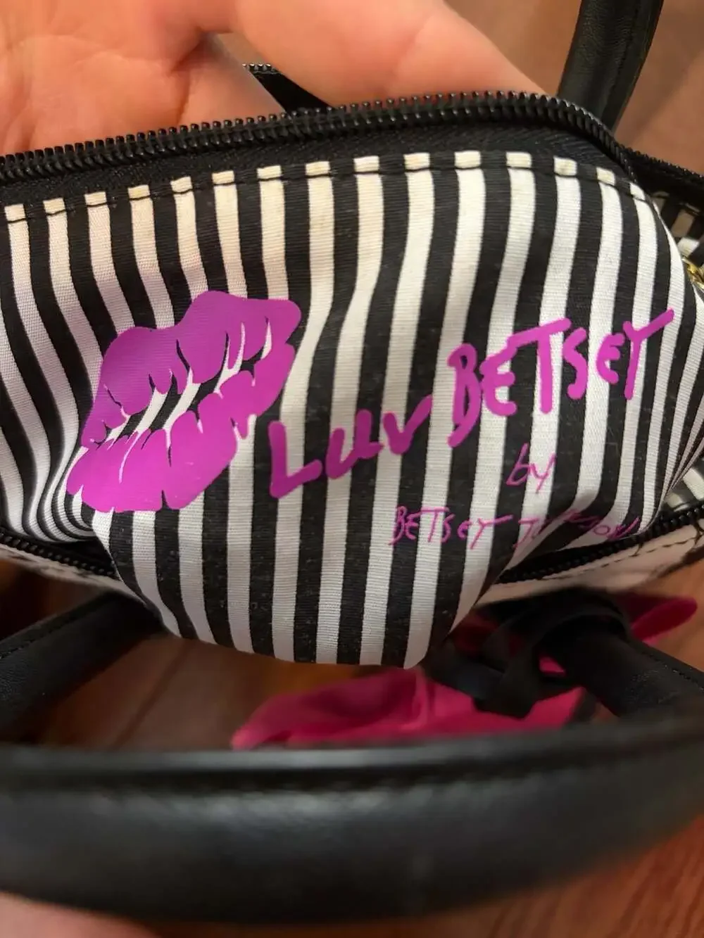 Betsey Johnson Luv Betsey Mini Black White Quilted Satchel Crossbody Bows Bag
